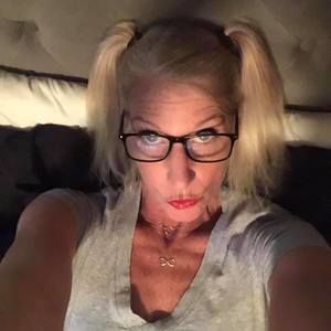 Meet your Posher, Christine